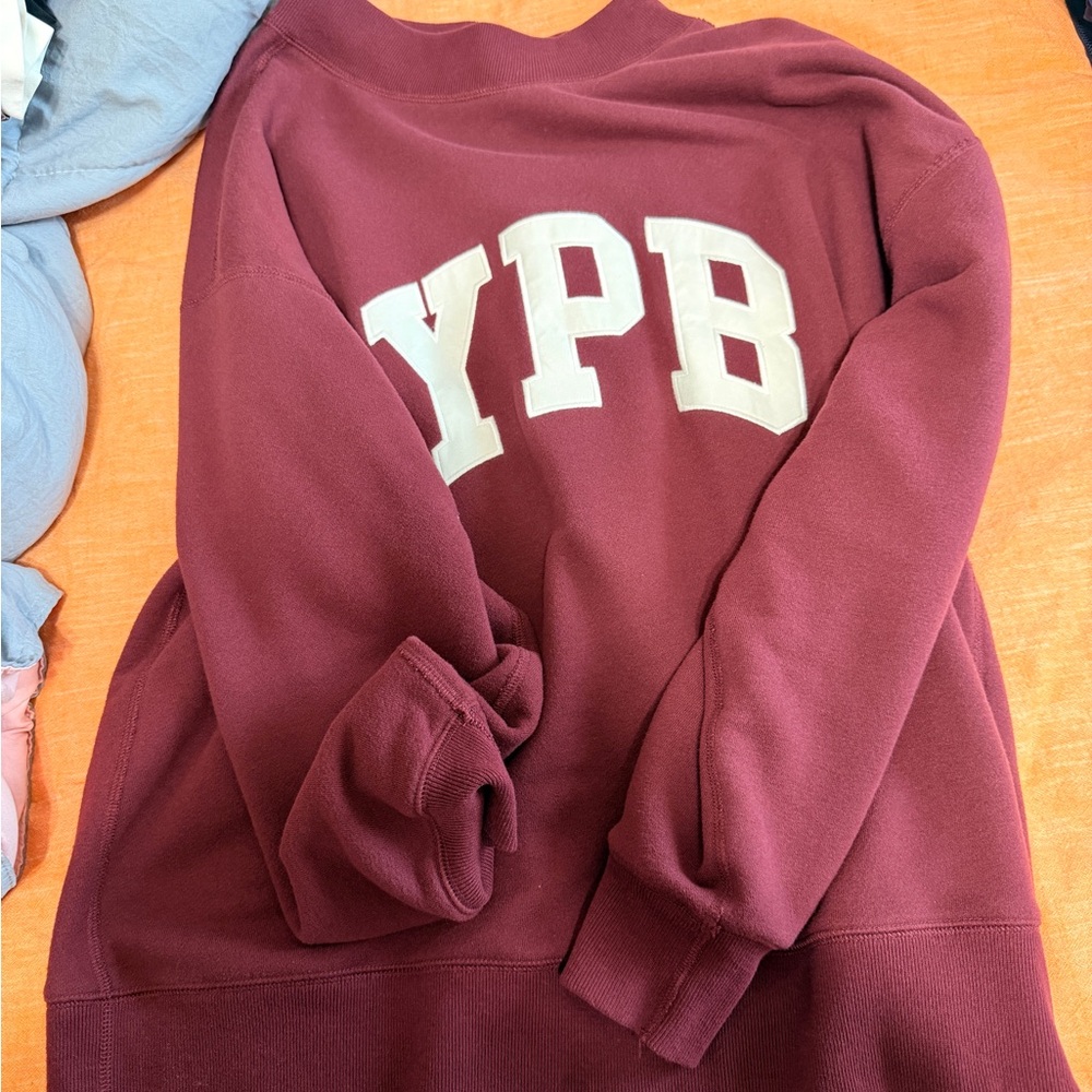 Casual Maroon Crewneck Sweatshirt with White Lettering